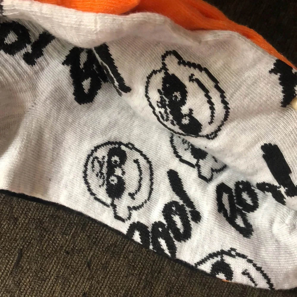Peanuts Women’s Crew Halloween Snoopy Socks